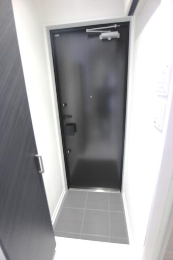 玄関(お部屋探しは株式会社　タウンハウジング　までお気軽にお問合…)