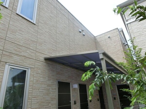 外観(★近くに商店街があるマンションです★)