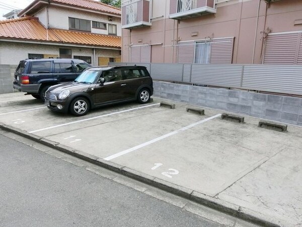 外観(★駐車場も完備しています！★)
