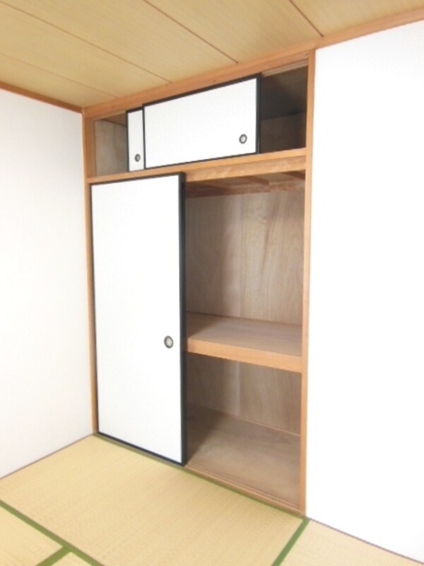 収納(☆押入れもたくさん入る☆)