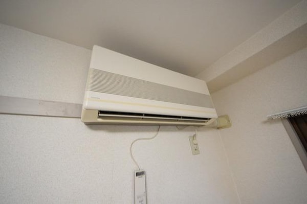 設備(エアコン完備)