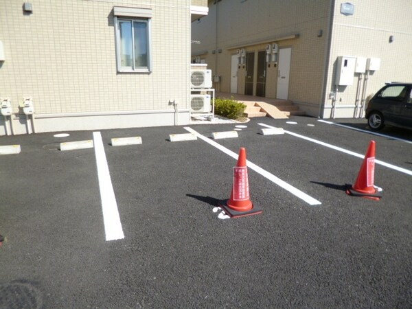 駐車場(★お部屋探しはタウンハウジング高幡不動店まで★)