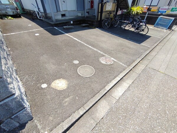 駐車場(駐車場)