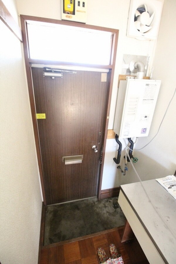 玄関(★見学希望等はタウンハウジング多摩センター店までお気軽に♪★)