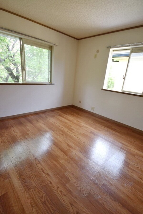 その他室内・内装(～６帖の開放的なお部屋です～)