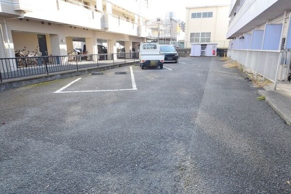 駐車場(★お部屋探しは、タウンハウジング多摩センター店へ★)