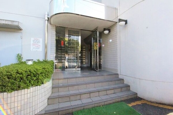 エントランス(★お部屋探しは、タウンハウジング多摩センター店へ★)