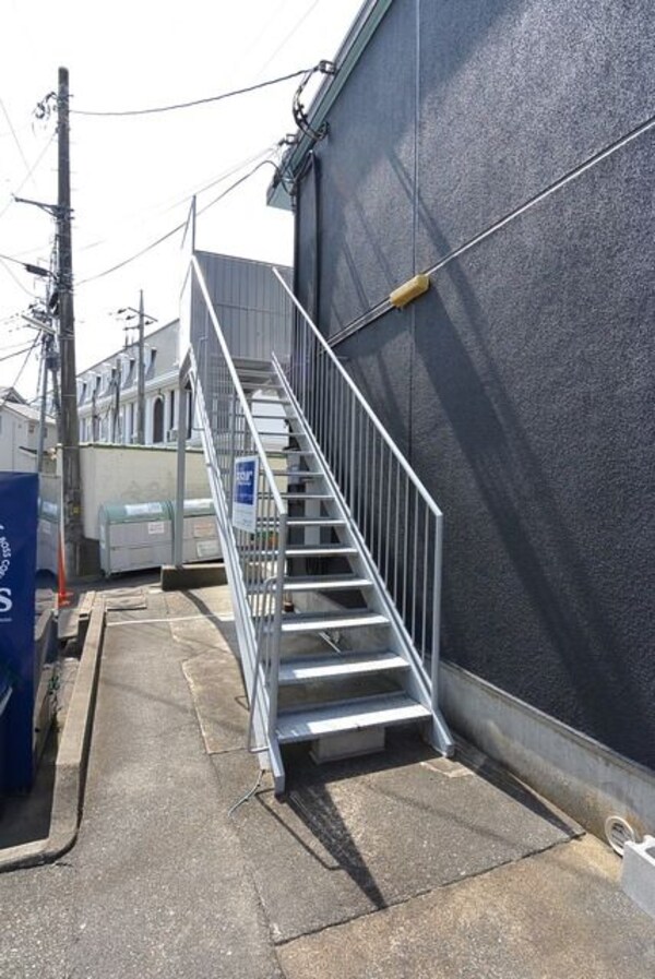 エントランス(★お部屋探しは株式会社タウンハウジング東京まで★)