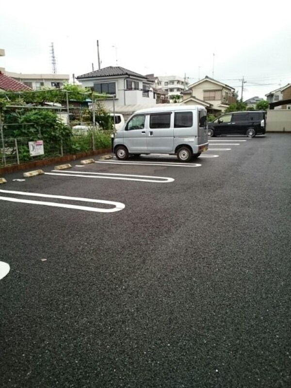 駐車場(☆同タイプ参考写真☆)
