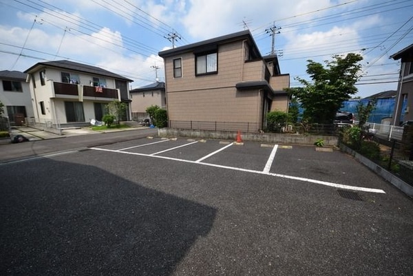 駐車場(★敷地内駐車場スペース　空き要確認★)