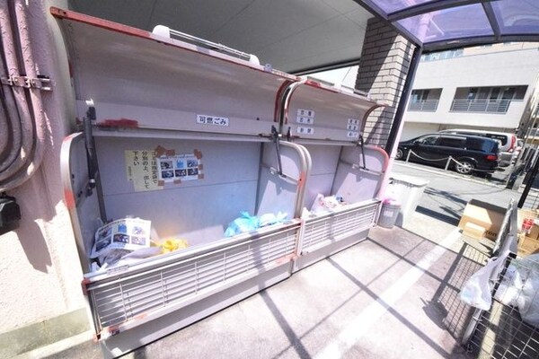 共有部分(ゴミ置き場)