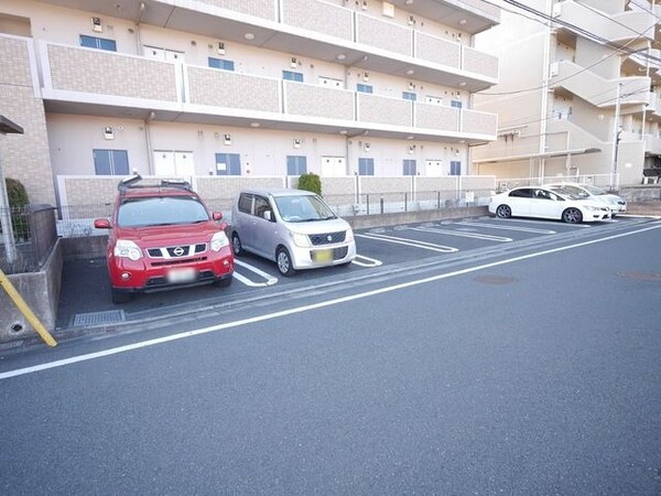 駐車場(★お部屋探しは、タウンハウジング多摩センター店へ★)