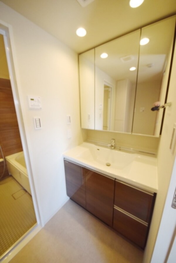 洗面(★お部屋探しは株式会社タウンハウジング東京まで★)