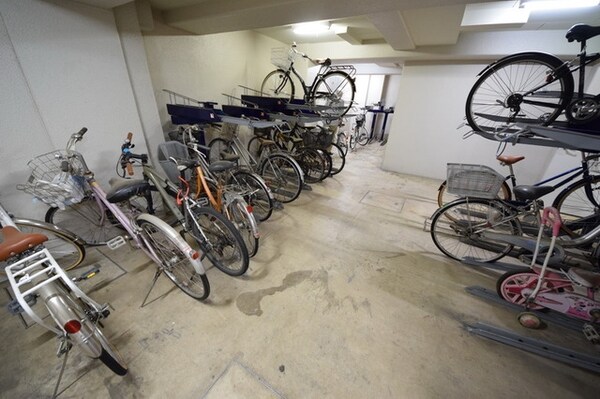駐車場(駐輪場)