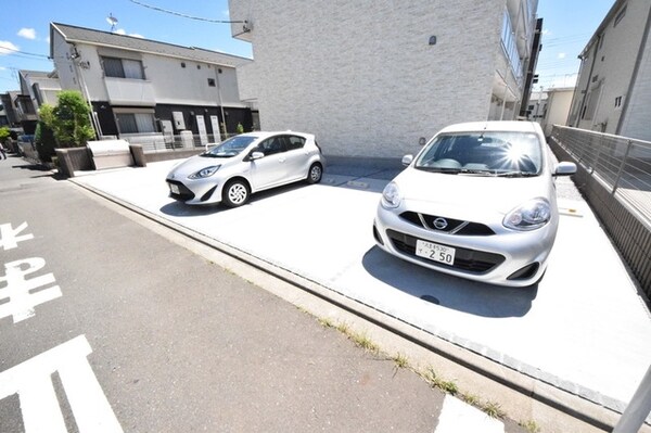 駐車場(駐車場完備♪)