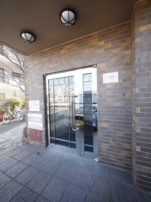 エントランス(★お部屋探しは株式会社タウンハウジング東京まで★)