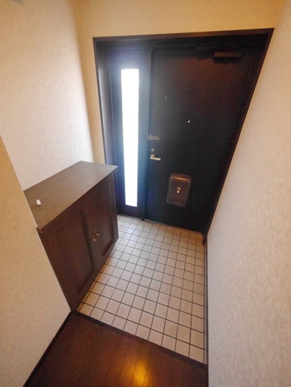 玄関(★お部屋探しは株式会社タウンハウジング東京まで★)
