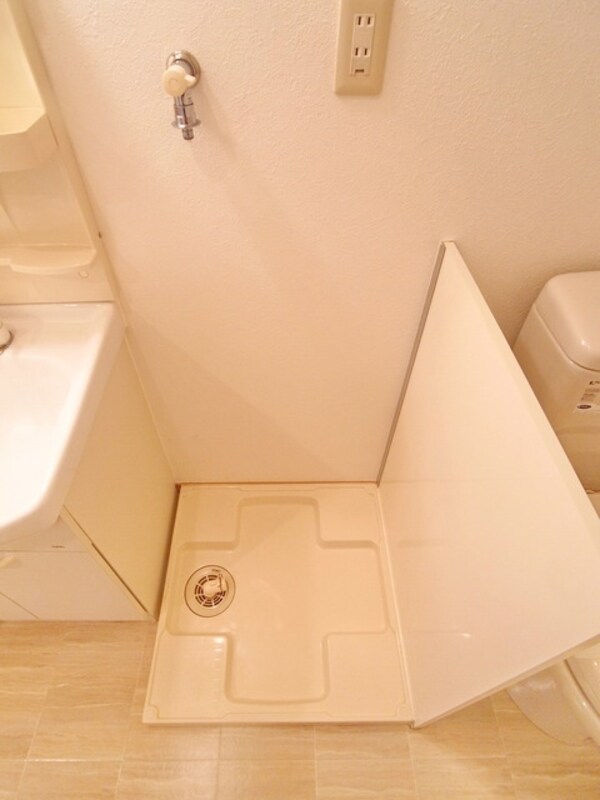 設備(室内洗濯機置場)
