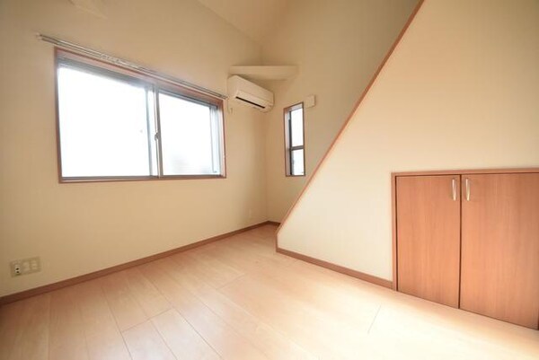 寝室(★日当たり良好です★)