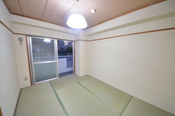 その他室内・内装(☆6帖の和室です☆)