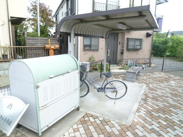 共有部分(★専用のゴミ置場＆駐輪場★)