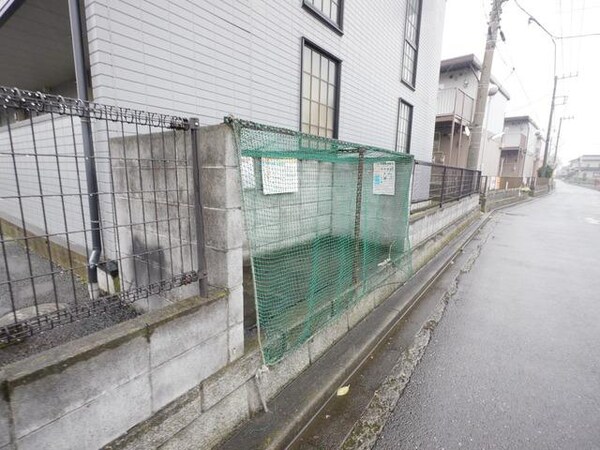 共有部分(★敷地内にゴミ置場です★)