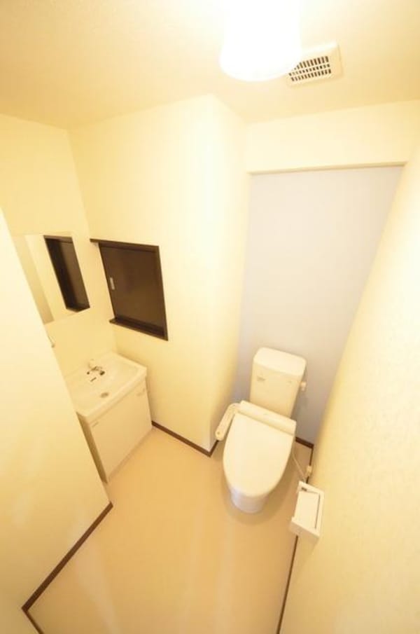 トイレ(★お部屋探しは株式会社タウンハウジング東京まで★)