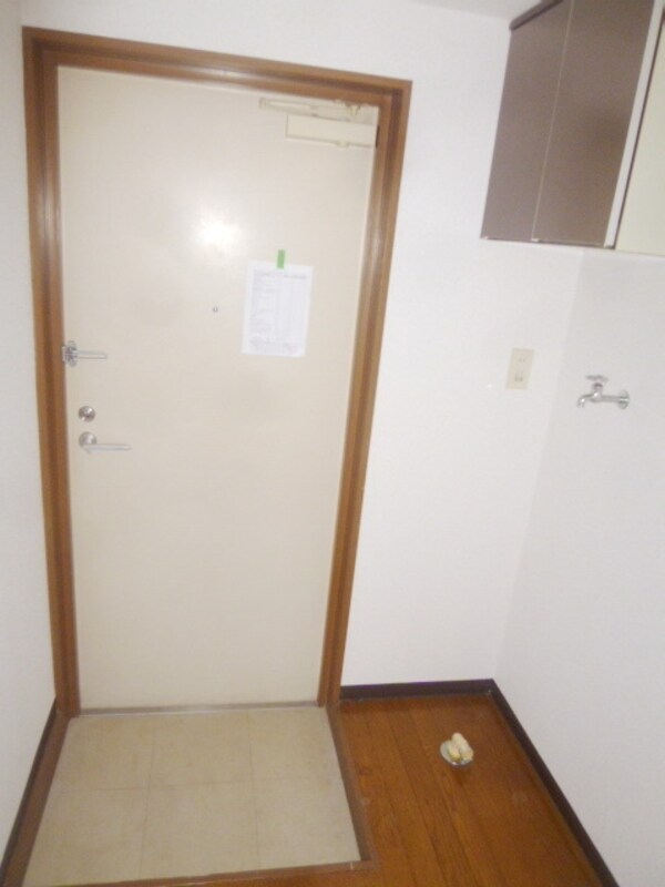 玄関(★お部屋探しは株式会社タウンハウジング東京まで★)