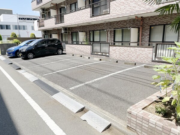 駐車場(★お部屋探しは、タウンハウジング多摩センター店へ★)