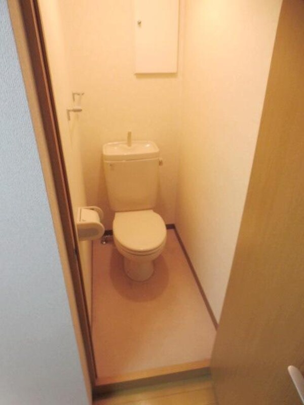 トイレ(★お部屋探しは株式会社タウンハウジング東京まで★)