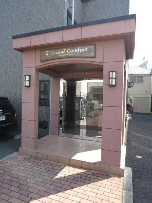 エントランス(★お部屋探しは株式会社タウンハウジング東京まで★)