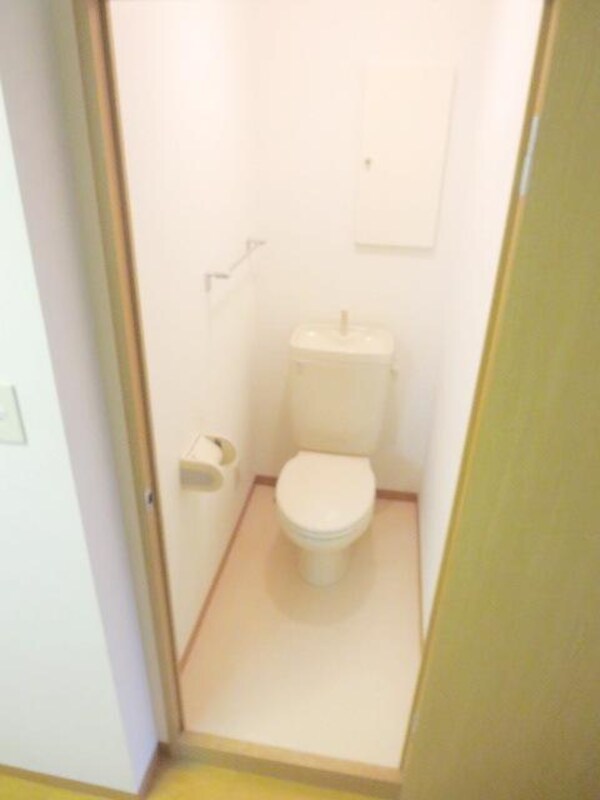 トイレ(★ほら、このトイレのんびり出来そうでしょ★)