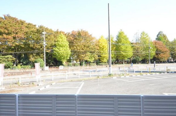 眺望(♪目の前が公園です♪)