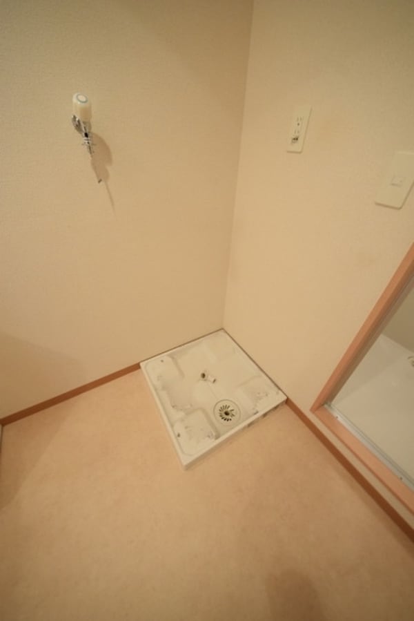 設備(室内洗濯機置場)