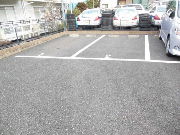 駐車場(★お部屋探しは、タウンハウジング多摩センター店へ★)