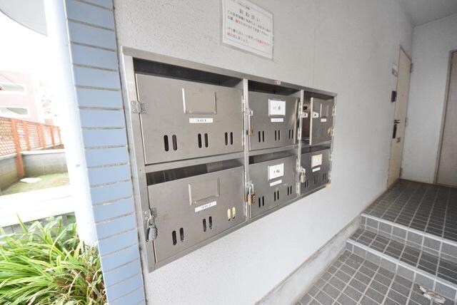 物件内観写真3　(♪集合ポスト♪)