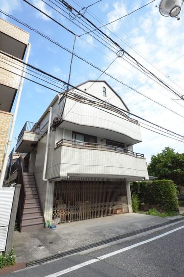 エントランス(♪お問い合わせ、ご相談はTEL042-645-3003まで♪)