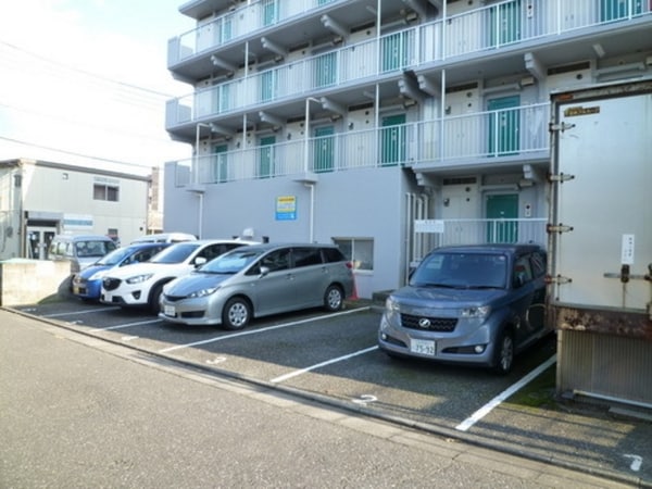 駐車場(★お部屋探しは株式会社タウンハウジング東京まで★)