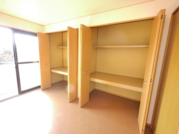 設備(★収納二ヶ所あります★)