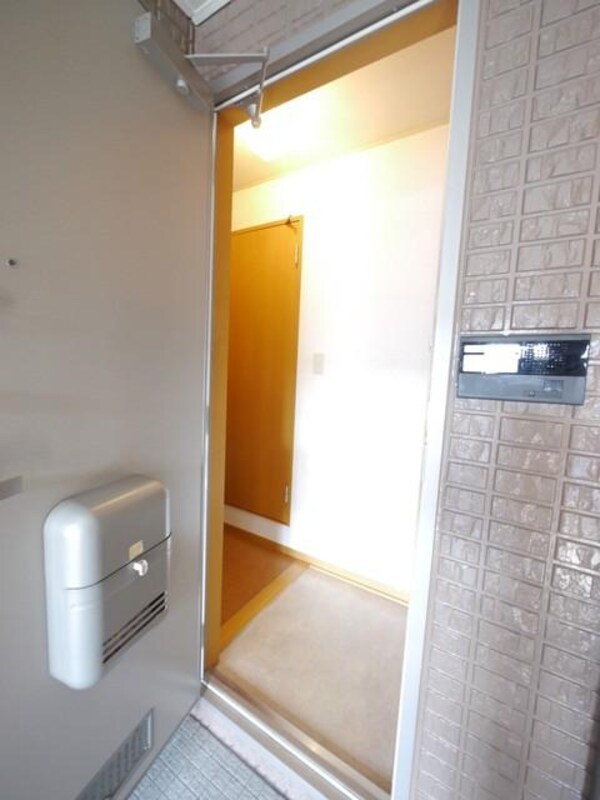 玄関(★玄関・下駄箱付です★)