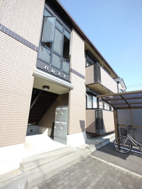 エントランス(★玄関前スペースです★)