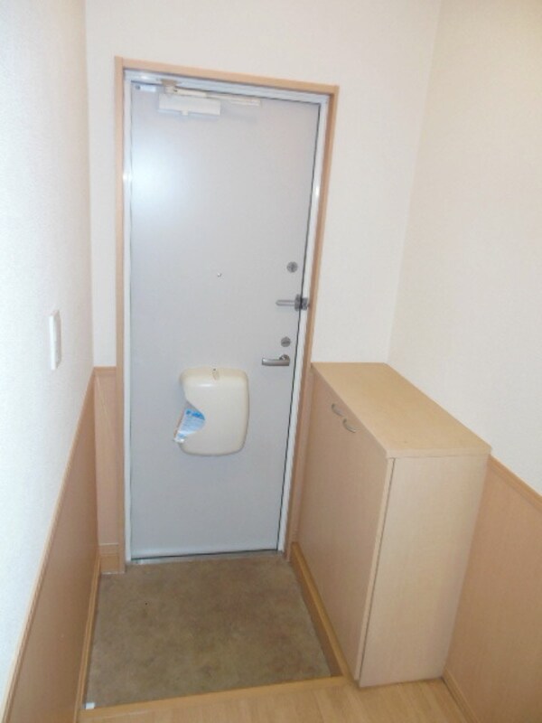 玄関(★同タイプ参考写真です★)