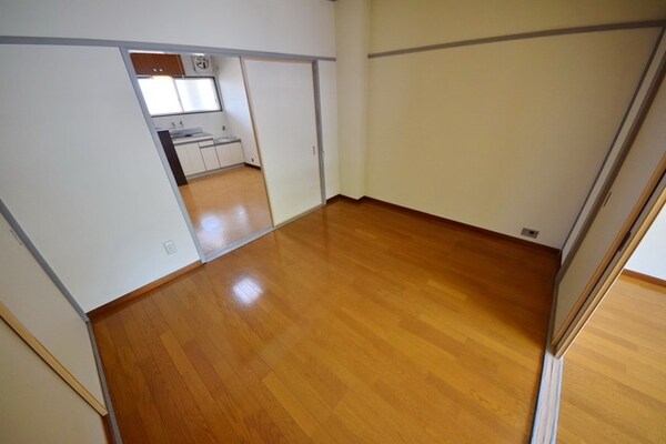 リビング・居室(★ゆとりある居室です★)