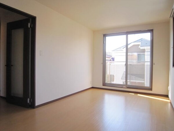 リビング・居室(☆窓が３ヶ所あって明るいリビング☆)