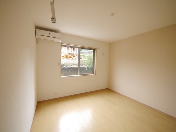 リビング・居室(★お部屋探しは株式会社タウンハウジング東京まで★)