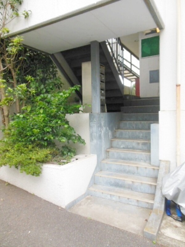 エントランス(★お部屋探しは株式会社タウンハウジング東京まで★)