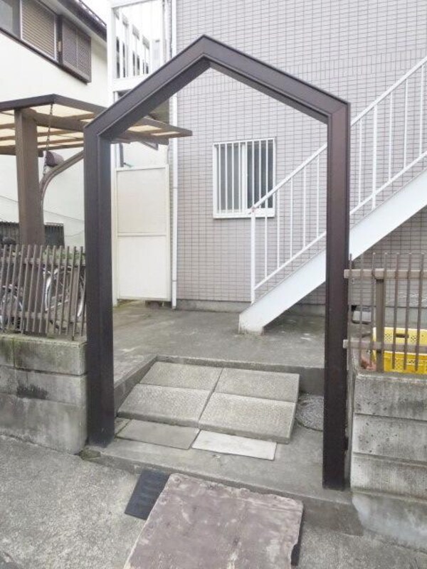 エントランス(★お部屋探しは株式会社タウンハウジング東京まで★)