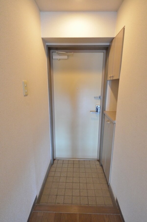 玄関(★お部屋探しは株式会社タウンハウジング東京まで★)