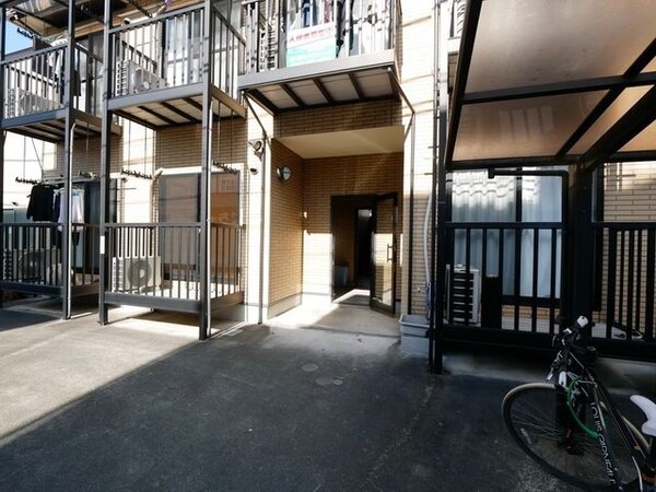 エントランス(★お部屋探しは、タウンハウジング多摩センター店へ★)