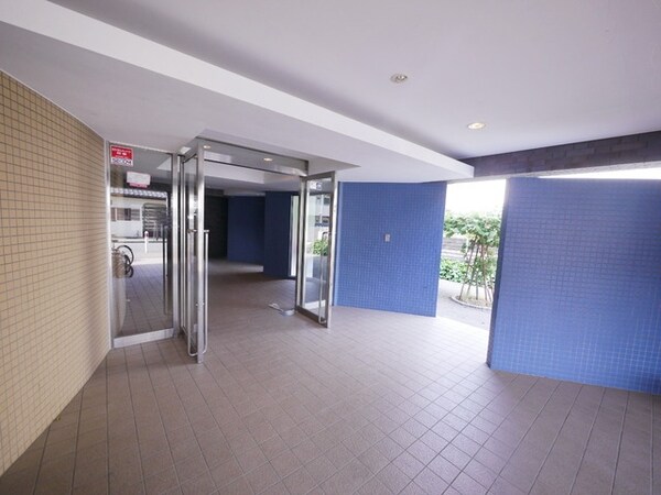 エントランス(★高級感のあるエントランス★)